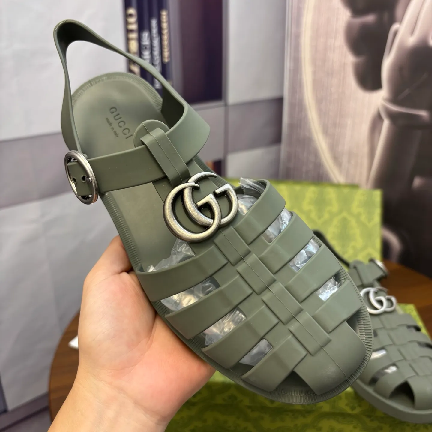 Men's shoes 260💰 [Gucci] Counter quality, top-quality original goods, real photos! Original TPU material, fine workmanship, comfortable; genuine 1:1 replica Size: 36 ~ 46